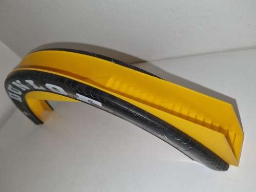 Scalextric Dunlop Footbridge
