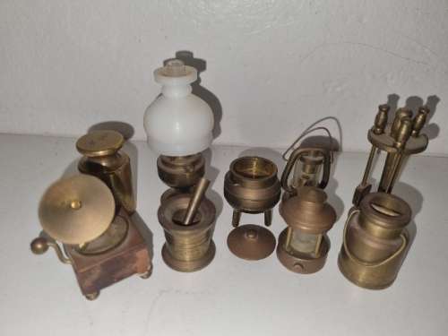 9 x Miniature Brass Items - Incl. Gramophone, 2 x Lanterns, lamp, etc.