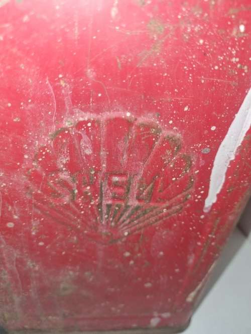 Vintage Shell Motor Oil Tin - See pictures