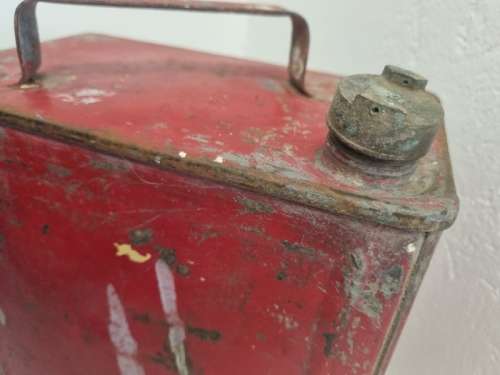 Vintage Shell Motor Oil Tin - See pictures