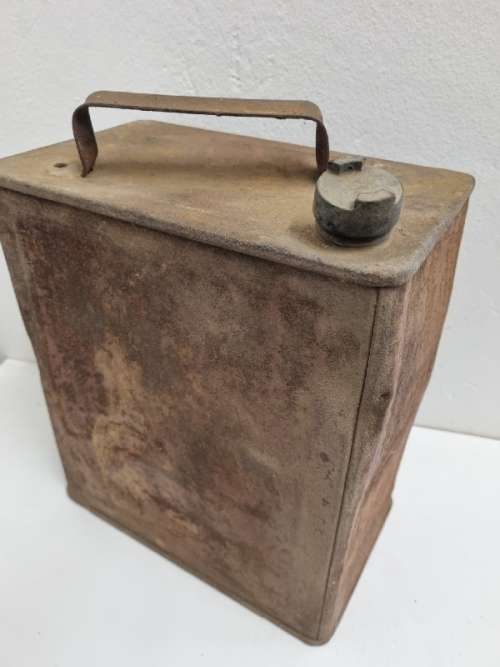 Vintage Shell Motor Oil Tin - Rusted