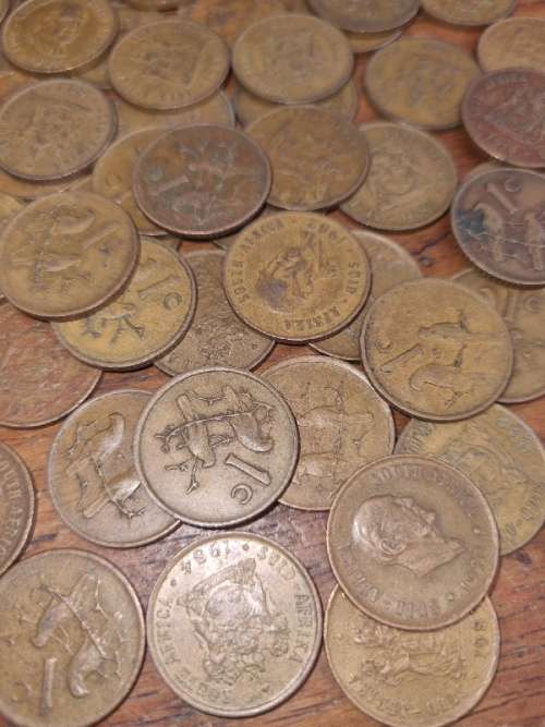 87 x 1c coins - 1 cent coins