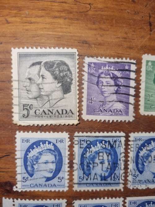 23 x Canada Stamps