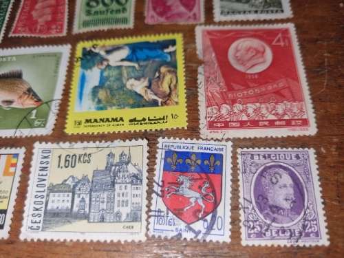 21 x International stamps