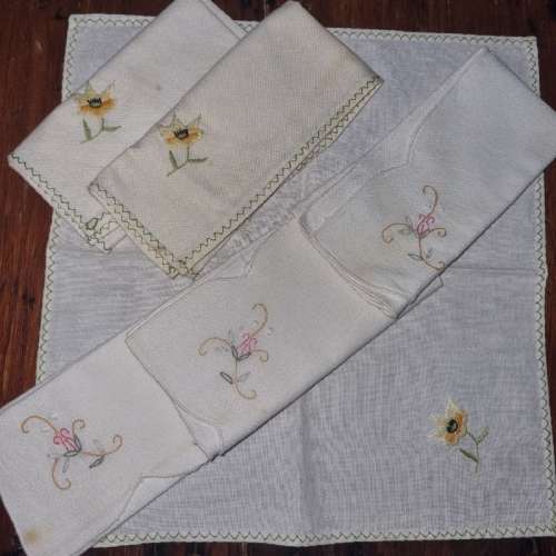 6 x Vintage Embroidered Napkins