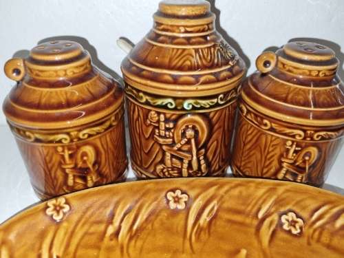 Beautiful Vintage Condiment set - Made in Japan - Salt & Pepper, tray, etc.