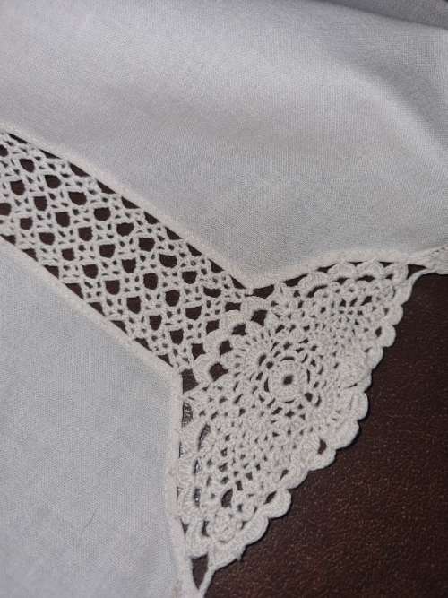 Beautiful Large Vintage Embroidered Tablecloth with crochet detail - 2.5m x 1.7m