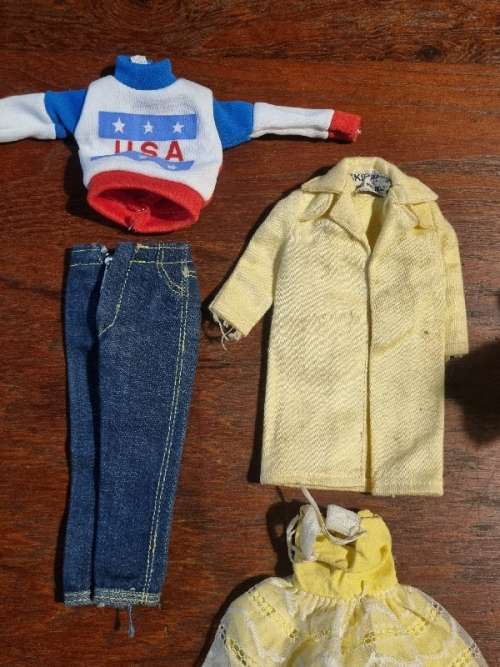 Vintage Original 1963 Barbie Skipper Doll - Mattel Inc. with extra clothes and shoes