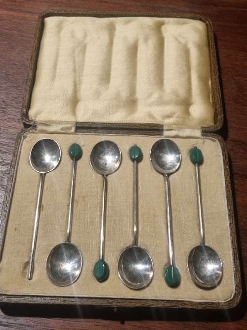 6 x EPNS Coffee Bean spoons - Boxed