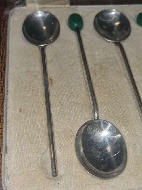 6 x EPNS Coffee Bean spoons - Boxed