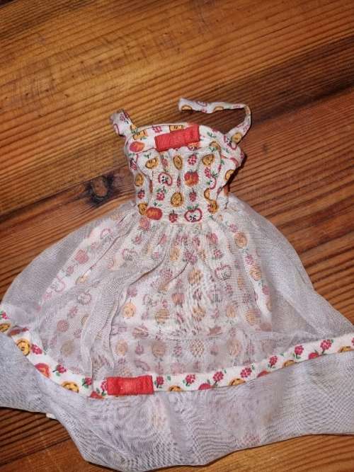 3 x Vintage Barbie dresses - Mattel