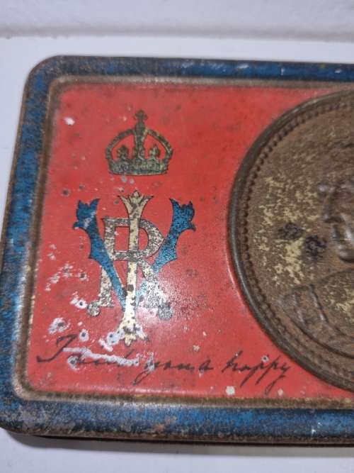 Queen Victoria South Africa 1900 Boer War chocolate tin