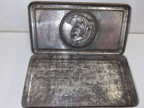 Queen Victoria South Africa 1900 Boer War chocolate tin