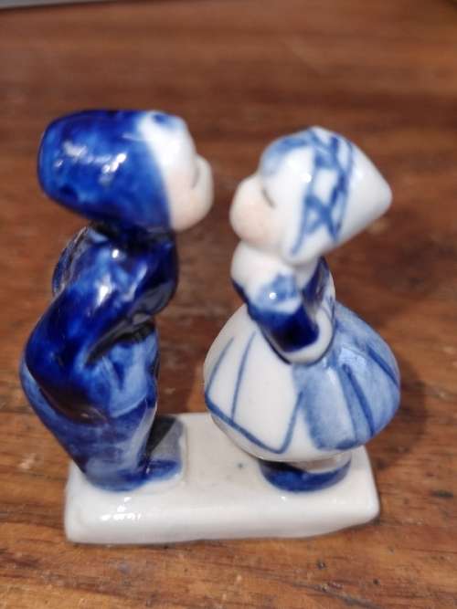 Miniature Delft Man and Woman - Holland - 5.2cm