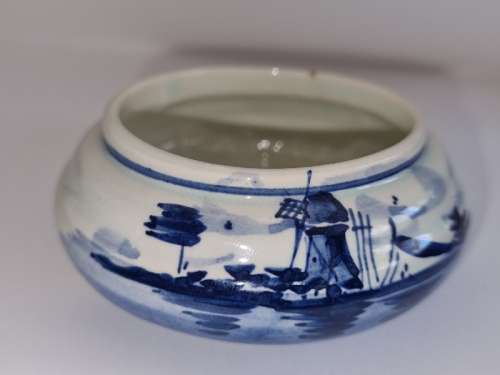 Small Hand painted Delft Blue Item - Made in Holland - Diameter - 8cm