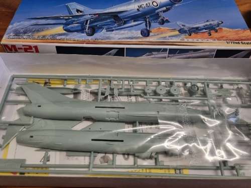 M-21 Fishbed - Academy Hobby Model Kit - 1/72  Scale