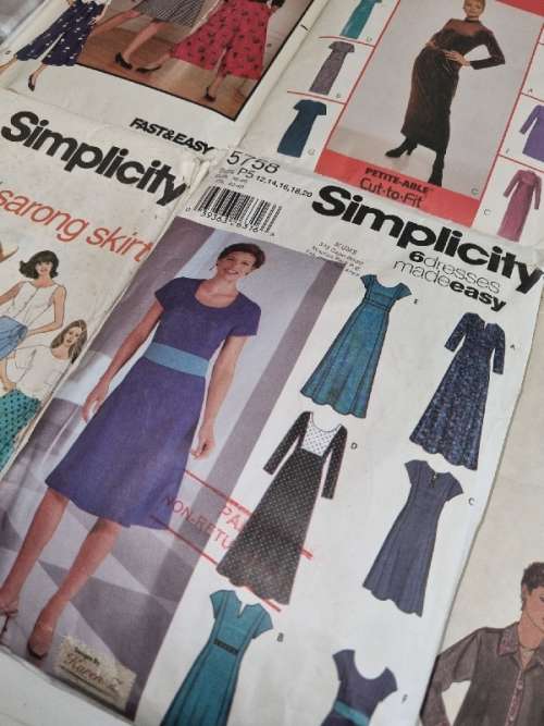 10 x Clothing Patterns - Woman