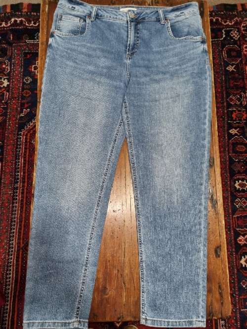 Re: Woolworths Boyfriend Low Rise Jeans - Size 16