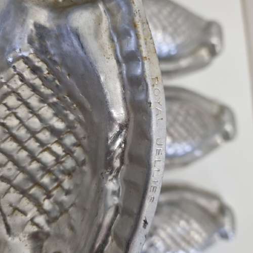 8 x Vintage Moulds - Fish shaped - Made in England for Royal Jellies