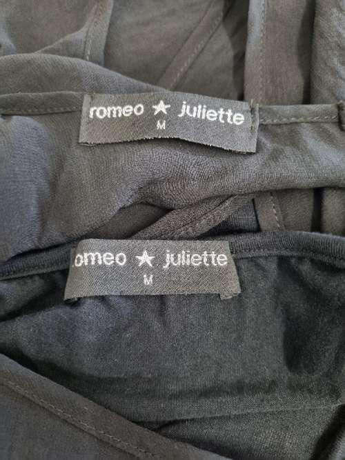 Beautiful Black 2 Piece Flowy Top by Romeo & Juliette - Size M