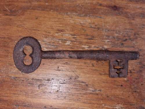 Vintage Key - Rusted  - 10.5cm