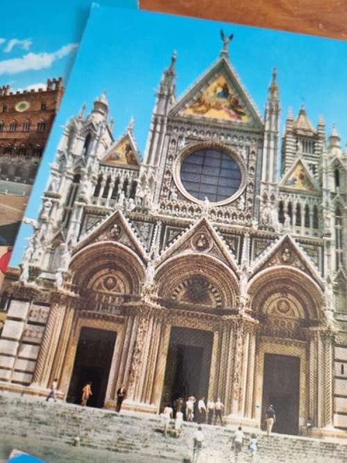 8 x Vintage Postcards
