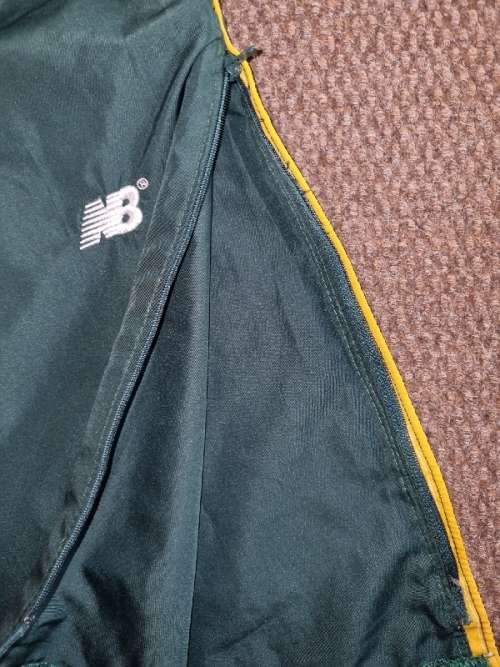 New Balance Tracksuit pants with zips and deep pockets - Size XS / S