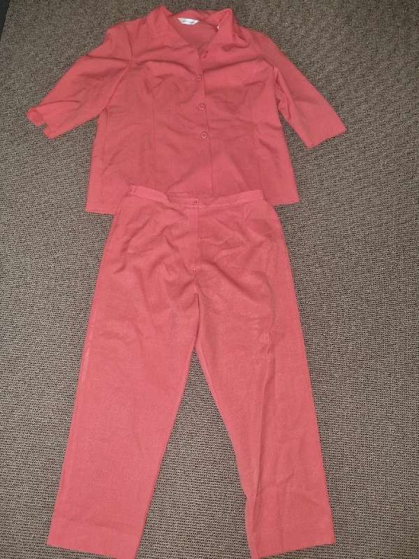 Donna Claire 4 Piece Set - Jacket, Pants, Shirt and Cami - Beautiful!!! Size XL