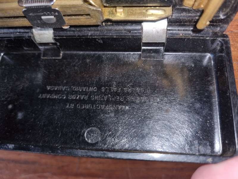 Vintage Schick Injector Razor - Canada - In Original Container