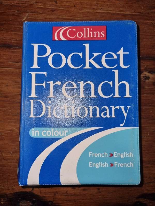 Collins Pocket French Dictionary in colour