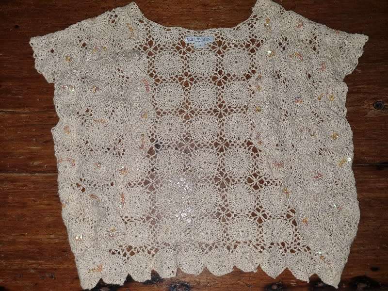 Queenspark Crochet cover top - Size S