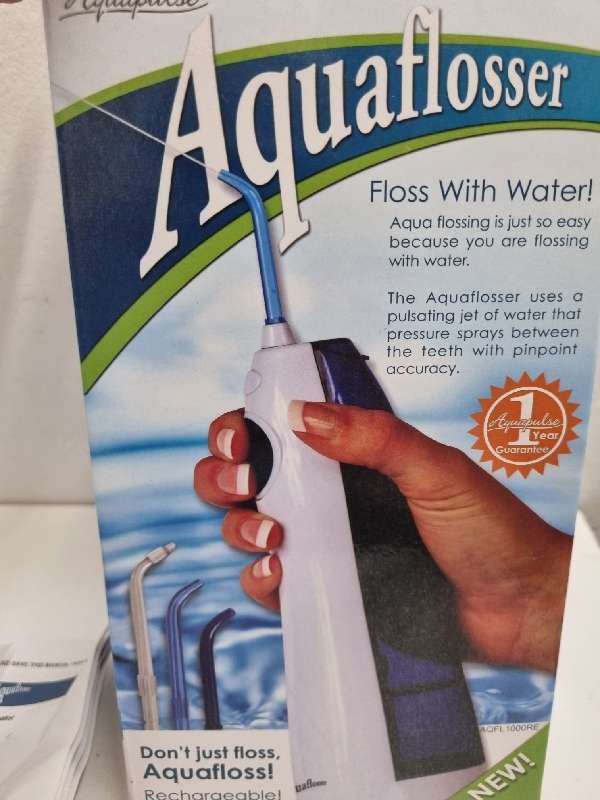 Aquaflosser - Floss with water - New