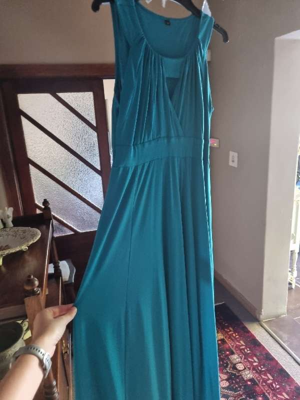 Beautiful Turqouise evening dress - Size 34 - Great fit!
