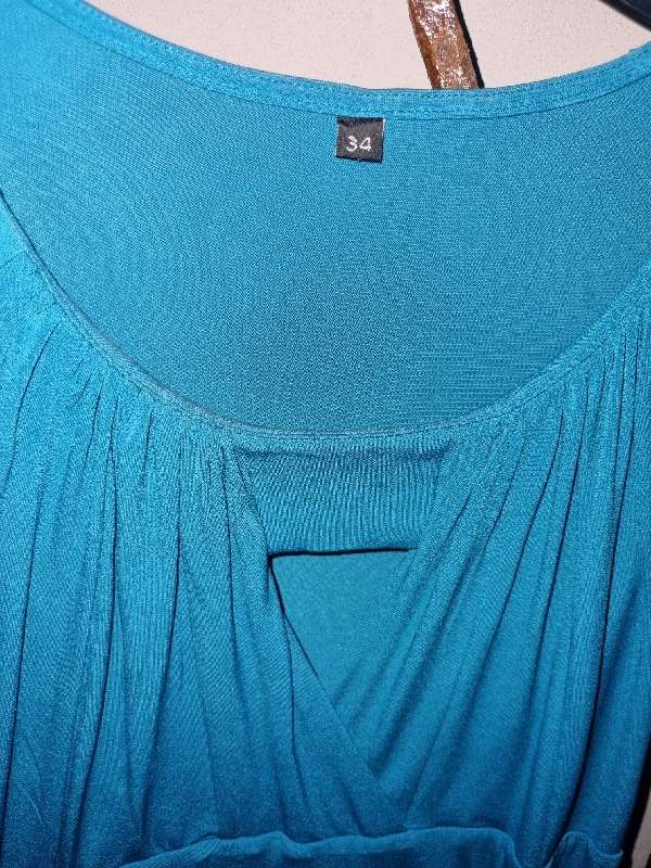 Beautiful Turqouise evening dress - Size 34 - Great fit!