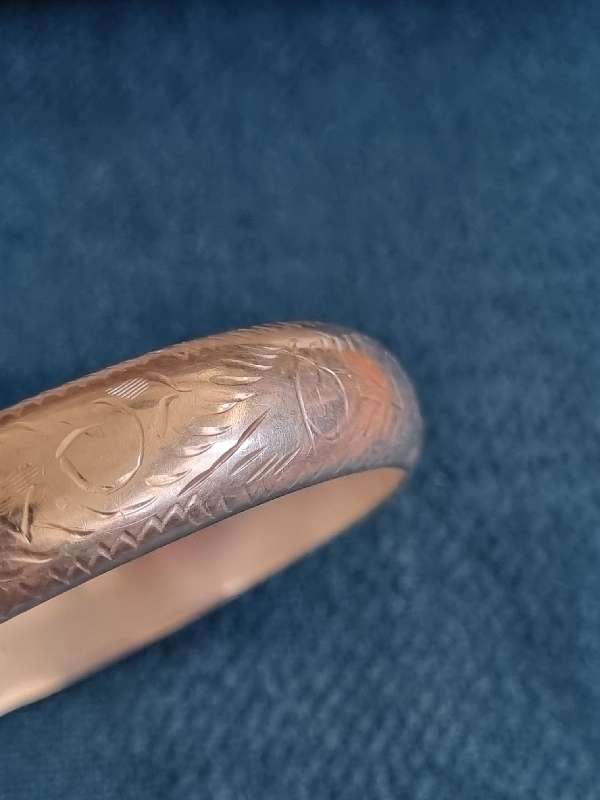 Beautiful Sterling Silver Engraved Hinged Bangle