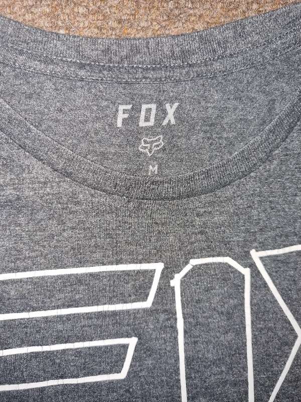 Fox T-shirt - Size M