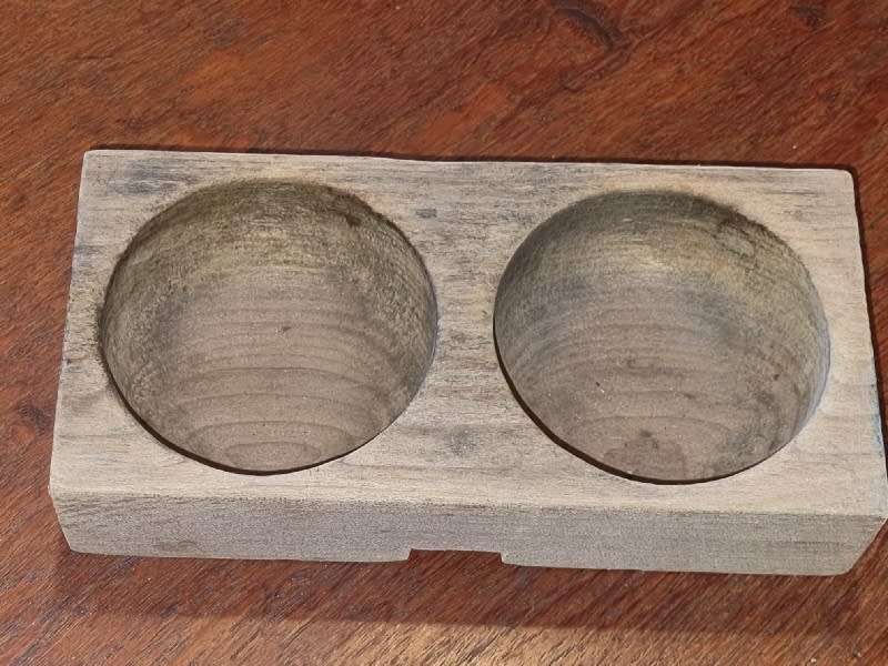 Beautiful Antique Wooden Coins Holder / Cash drawer