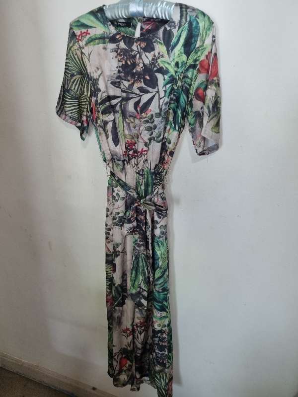 Jumpsuit with pockets and belt from Heartstuff - Size M