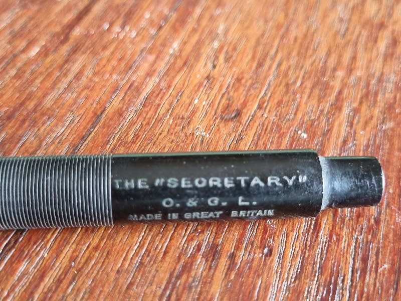 Vintage Fountain Pen - The Secretary - Made in Great Britain - No lid