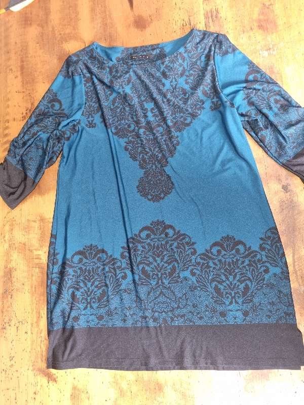 Miladys Dress / Long Top - Size M