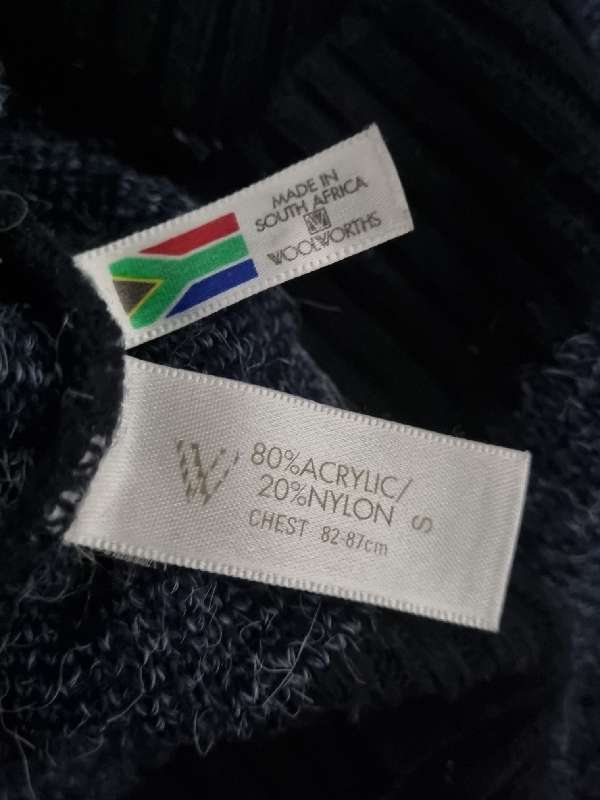 Woolworths knitted pullover - Size S