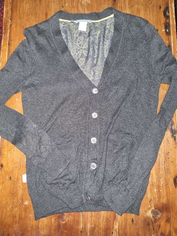 Grey Knitwear with beautiful Lime detail on the back - Size S - 100% Premium Cotton - Brand - Urban