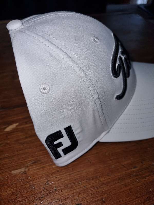 Titleist cap - Golf Cape - Brand new with tags