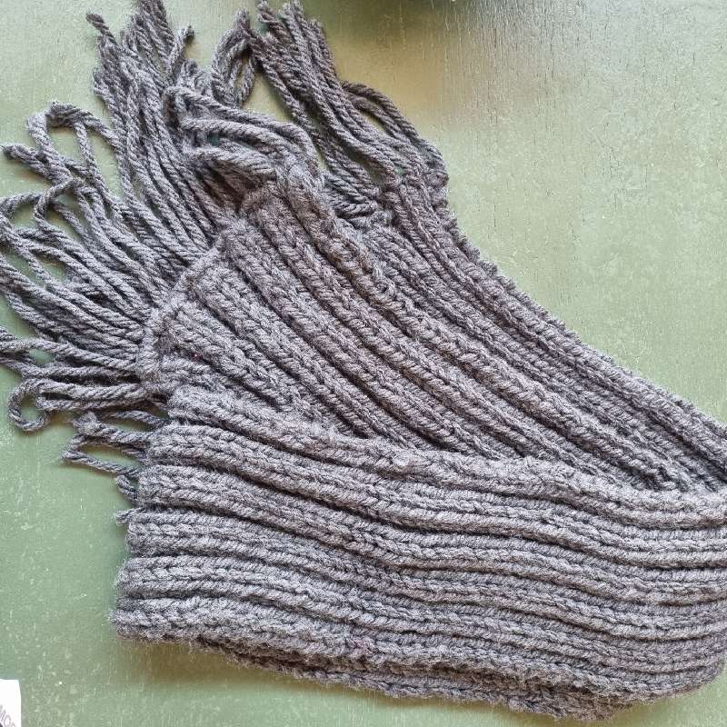 Chunky Knit winter scarf - never used