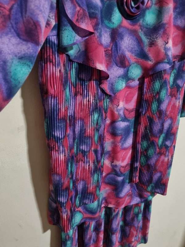 Beautiful Vintage Dress - Size 36