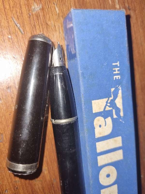 Vintage Tallon No.10 Fountain Pen - Made in England - Only top part of box included