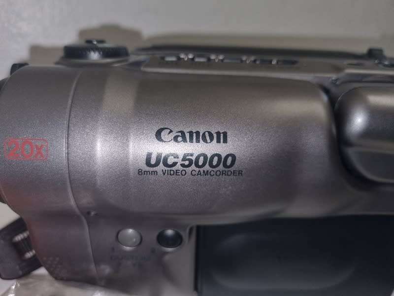 Canon UC5000 8mm Video Camcorder