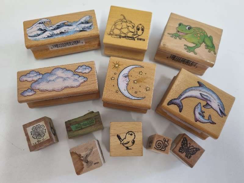 12 x Rubber stamps