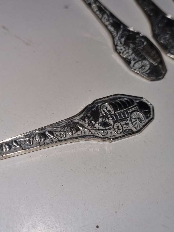 4 x Cake Forks & 4 x Teaspoons - 1988 Groot trek 150 year commemorative - Ox wagon detail