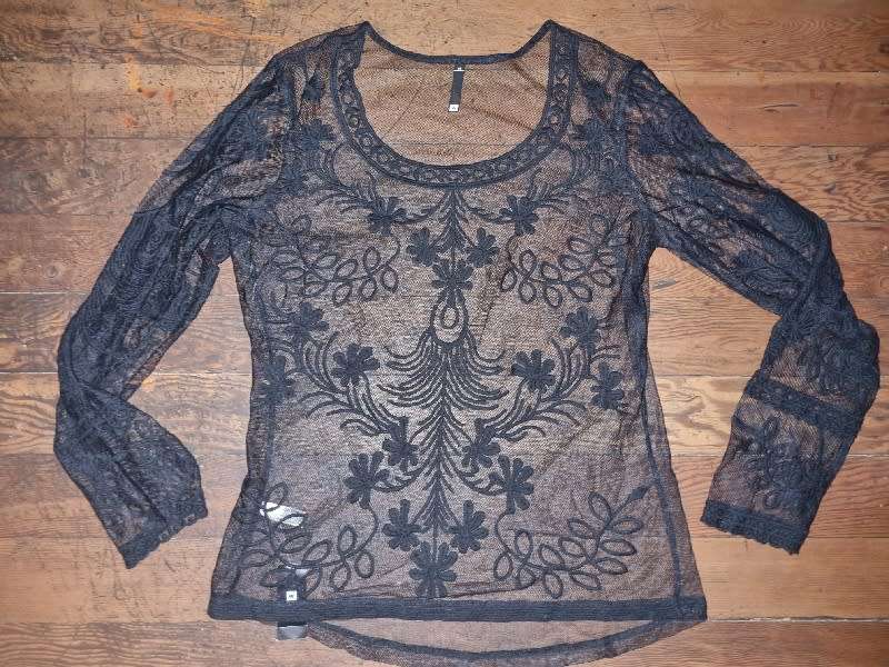 Beautiful Black Lace top - Woolworths Size M - New with tags